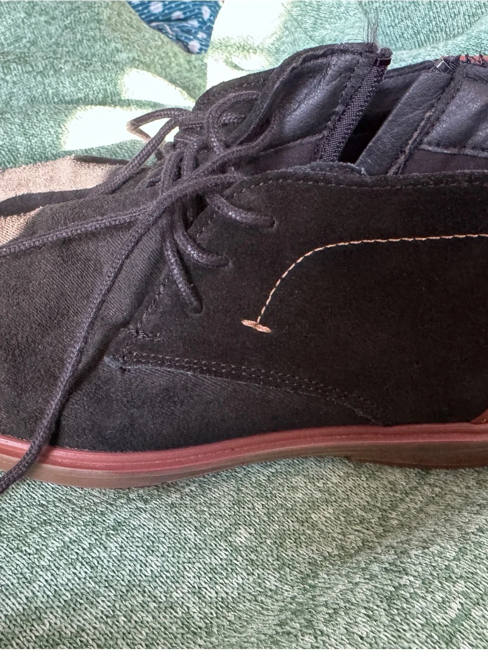 Steve Madden Kids Black Suede Chukka Boots Size 2